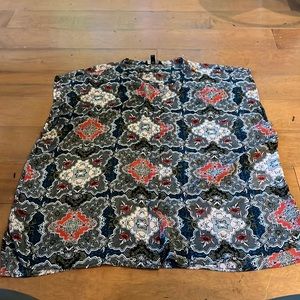 XL loose fitting woman’s blouse from banana republic